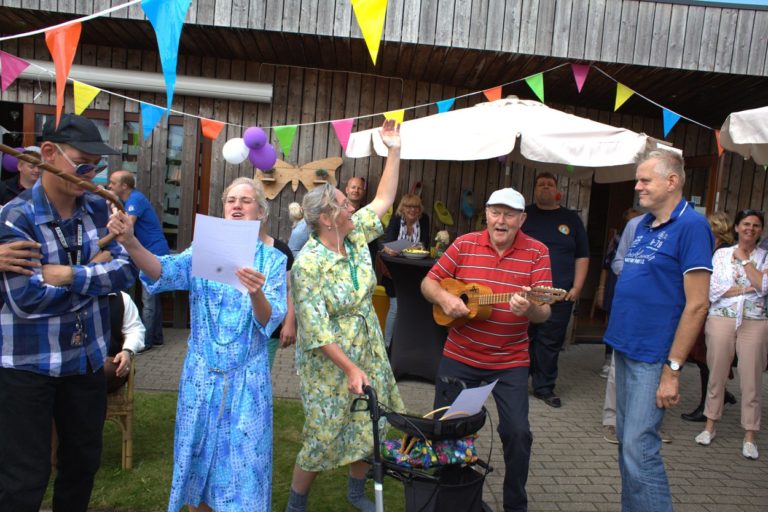 Dolle pret bij viering 10 jaar Hermanshoeve Marum