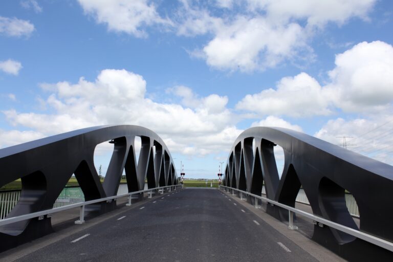 Met naamgeving Cohen slaat Aduard brug naar het verleden